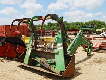 Main image John Deere 840